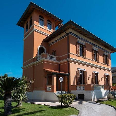 Palazzo Moresco سانتا مارينيلاّ المظهر الخارجي الصورة